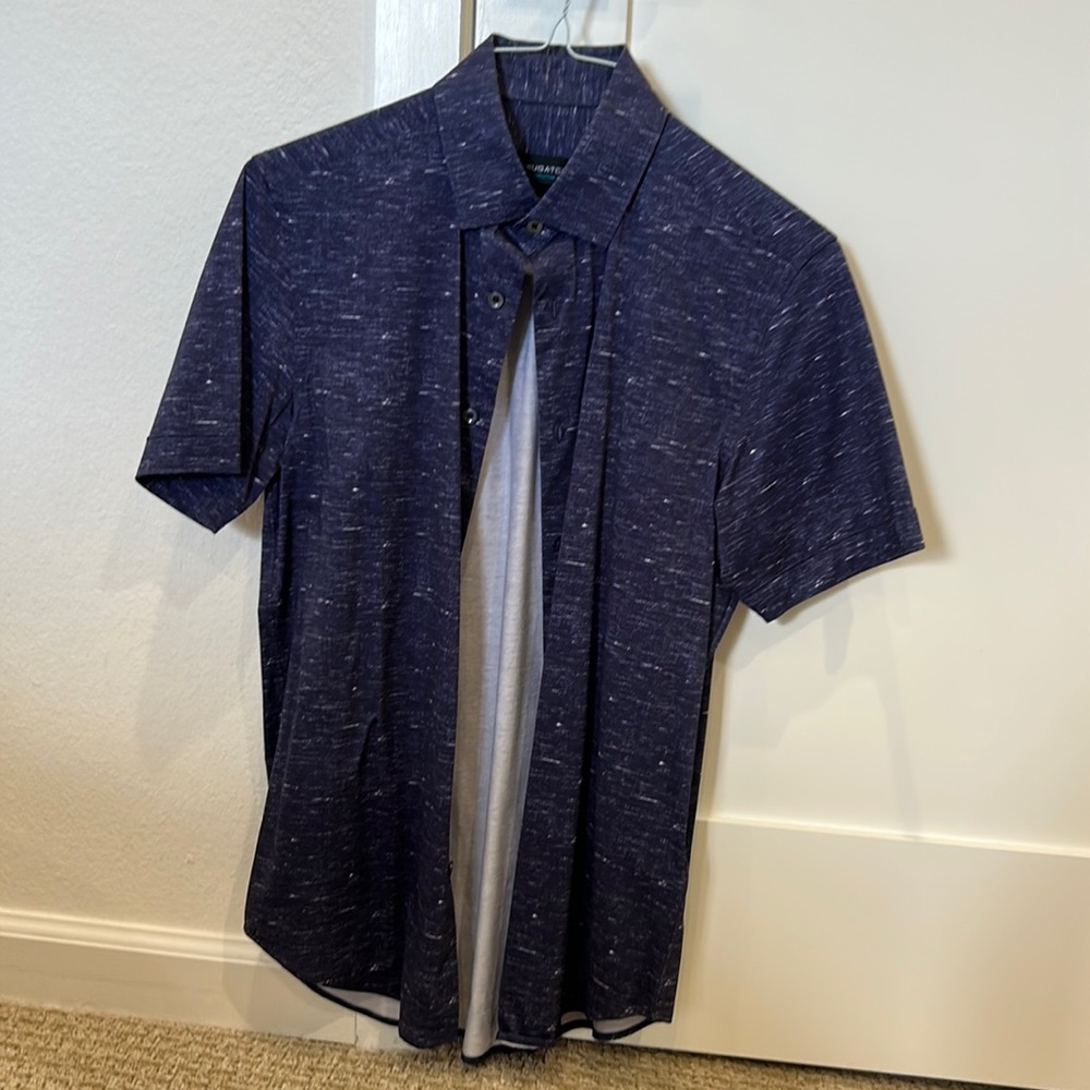 Bugatchi Men button down Size S shirt sleeve shirt, 8 way stretch